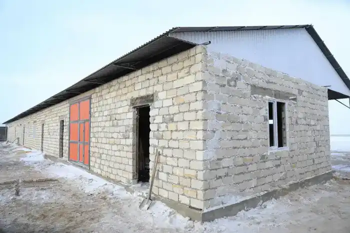 Глава региона Асхат Шахаров совершает рабочую поездку по Байганинскому району (7)