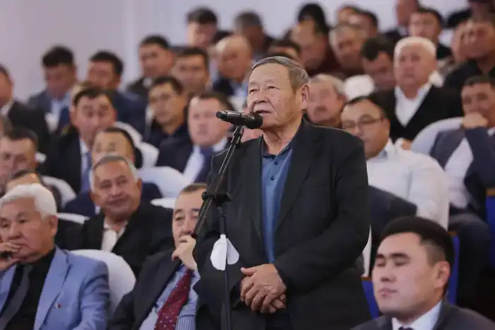 Ербол Карашукеев провел встречу с жителями района Т. Рыскулова (6)