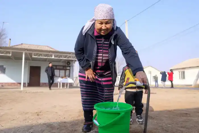 В ШЫМКЕНТЕ В ЖИЛОМ МАССИВЕ "АЙКӨЛ" ЗАПУСТИЛИ СИСТЕМУ ВОДОСНАБЖЕНИЯ (3)