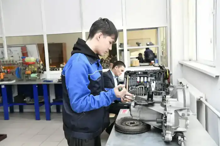 В Астане прошёл конкурс «Лучший слесарь – 2025» среди студентов колледжей (6)