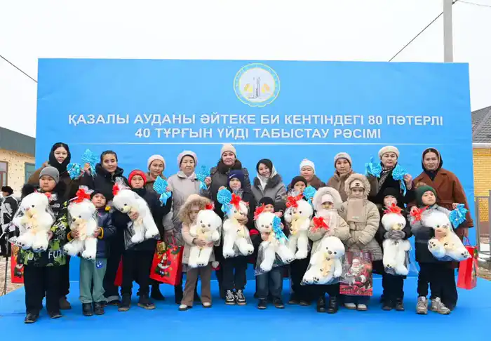 В Казалинском районе очередникам вручили ключи от жилья (8)