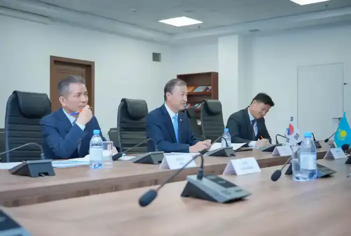 Министр науки и высшего образования встретился с Послом Республики Корея в Казахстане (2)