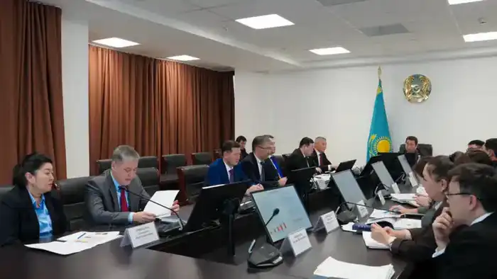 Айдарбек Сапаров поручил активизировать работу по интеграции отраслевых систем в единый цифровой контур (3)