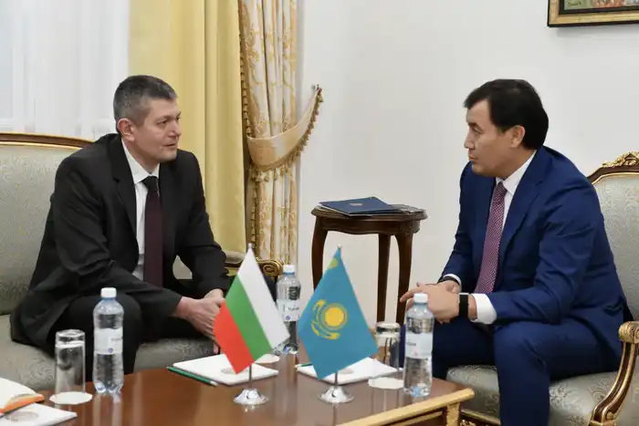Новый посол Болгарии в Астане передал копии верительных грамот и обсудил сотрудничество с Казахстаном Астане