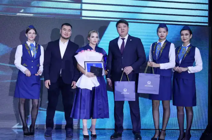 ТУРКЕСТАН: НАГРАЖДЕНЫ ЛУЧШИЕ СПЕЦИАЛИСТЫ, ВНЕСШИЕ ВКЛАД В РАЗВИТИЕ ВОДНЫХ ВИДОВ СПОРТА (2)