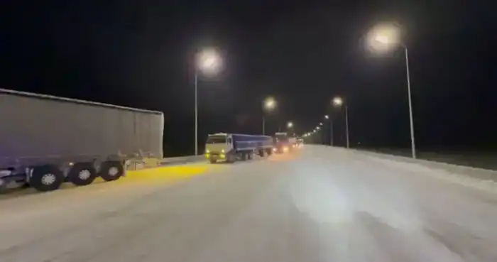 Полицейские обеспечили безопасность водителей грузовиков в условиях ухудшения погоды в Жетысу Астане