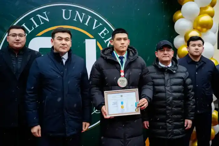 Астанада жастарға арналған спорттық воркаут аймағы ашылды (3)