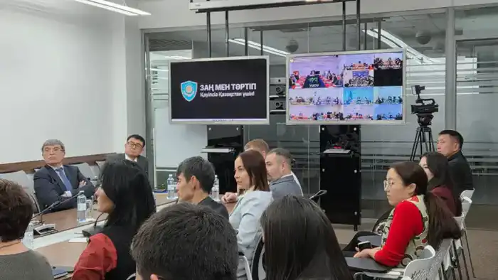 Финансовая и цифровая безопасность: столичным специалистам показали реальные схемы обмана (4)