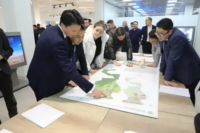 Алматы: Городская симфония на новой транспортной арфе Астане