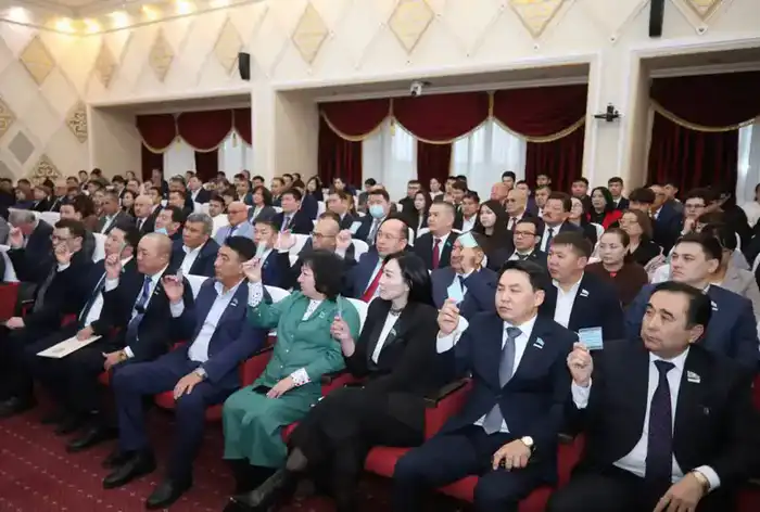 На сессии маслихата обсудили направления развития Мангистау на 2026–2028 годы (2)