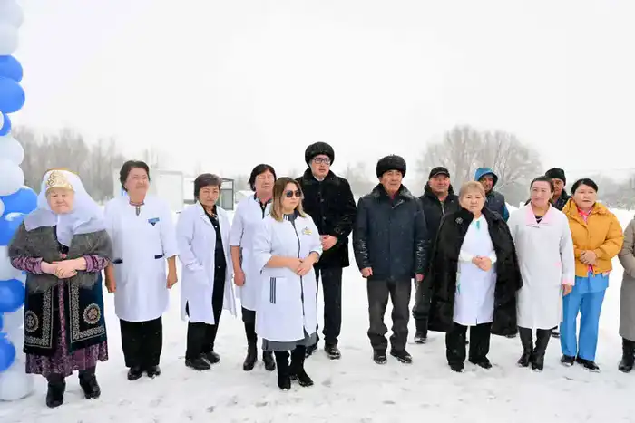 Аким области посетил село Ер-Кабанбай Урджарского района (2)