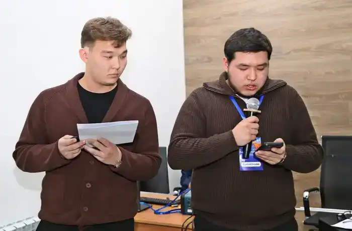 Карагандинские студенты решают задачи завода Maker Астане