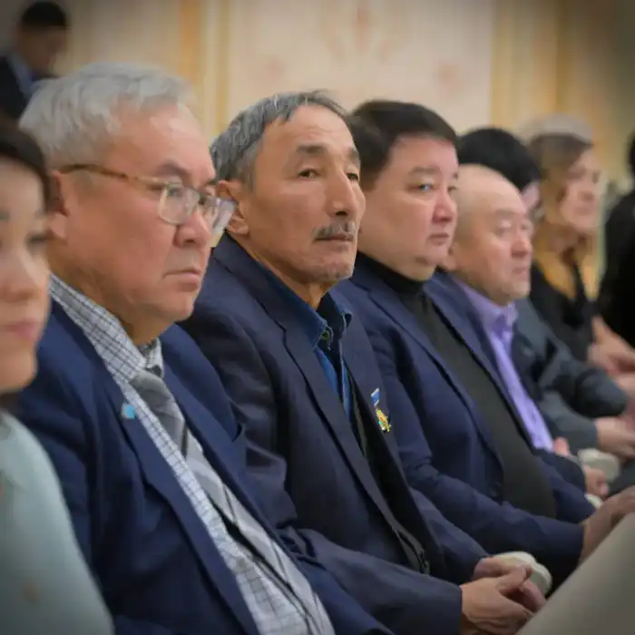 В Доме дружбы состоялась традиционная ежегодная встреча акима области Асаина Байханова с представителями творческой интеллигенции - деятелями культуры, литературы и искусства (5)