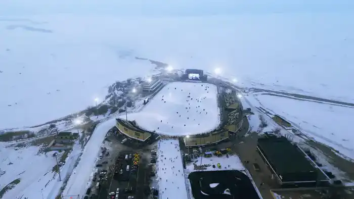 Каток в Алматинской области самый большой в Казахстане для туристов Астане