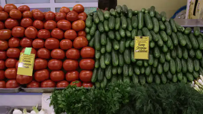 Огурцы и помидоры: зеленый свет для казахстанских цен на продукты Астане