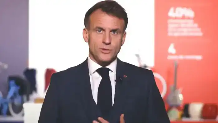 Макрон призывает Европу к диалогу с Путиным: важность прямого общения Астане