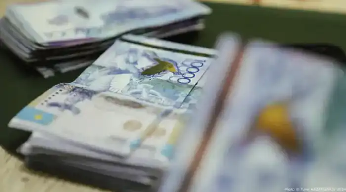 кто получил 14 премий за год