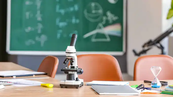 Объединение химии, физики и биологии в один школьный предмет: позиция министра просвещения Жулдыз Сулейменовой Астане