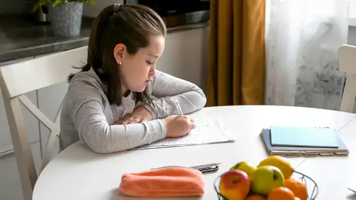 Дистанционное обучение для младших классов в Астане: последствия для учебного процесса и социальной адаптации детей Астане