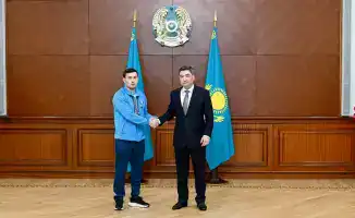 Еркебулан Канафин и тренер Сергей Дмитренко получили орден «Құрмет» за достижения на Сурдлимпиаде в Токио