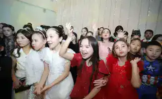 Новогодняя ёлка для детей в Актау