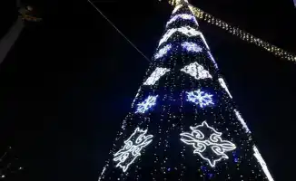 Караганда украшает город к Новому году с акцентом на Олимпиаду-2026