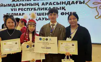 Учащиеся Туркестанской области победили на республиканском конкурсе ораторского искусства Ділмар