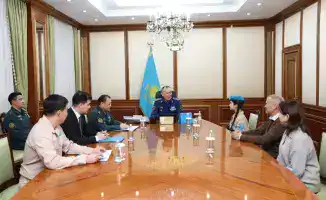 Музыка победы: министр обороны вручил Жасмине Тузеловой благодарственное письмо за её талант