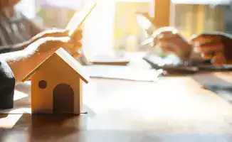 Коммунальные платежи: кто получит помощь в Казахстане?