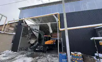 Снос незаконного здания в Алматы: шаг к улучшению urban-пейзажа города