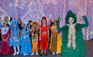 Новогодняя елка в Семее: поддержка 150 детей из нуждающихся семей