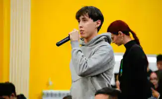 Светлое будущее: в Астане прошла встреча, где герои вдохновляли молодежь на борьбу с наркотиками