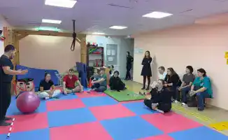 Обучение родителей детей с РАС и ЗПРР в Караганде: новые возможности для коррекции поведения