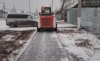 Снегопад в Астане: активизация снегоуборочных работ предотвращает транспортные заторы