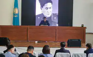 Память о Бауыржане Момышулы: полицейские укрепляют патриотизм и связь поколений в Караганде