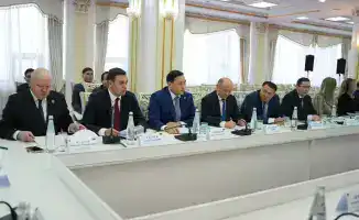 Участие министра юстиции Ерлана Сарсембаева в круглом столе может укрепить антикоррупционные меры и защиту прав человека