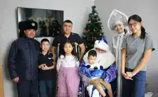 Поздравление детей сотрудников полиции с Новым годом в ВКО