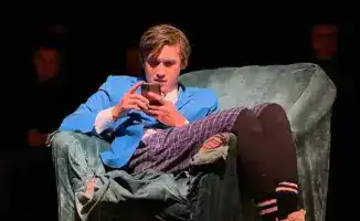 Спектакль Үнсіздік социальные проблемы безмолвие гармония человек общество