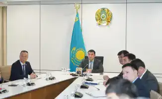 Туркестан: Лес из саженцев и тонна мусора!