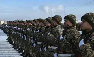 Шестьсот солдат в Конаевском и Усть-Каменогорском гарнизонах привели к Военной присяге