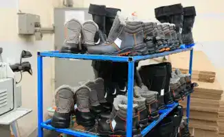 Расширение производства рабочей обуви в Караганде: новые возможности для металлургов, геологов и нефтяников