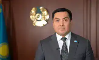 Поздравление министра энергетики РК Ерлана Аккенженова с Днем энергетика и достижением рекорда выработки