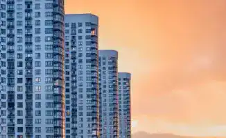 Аким Астаны прогнозирует стабильность цен на жилье благодаря массовому строительству