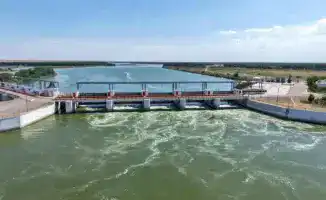 В Казахстане ожидается дефицит воды: три региона столкнутся с нехваткой до 1 миллиарда кубометров, сообщает вице-премьер Канат Бозумбаев на заседании правительства.