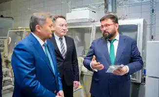 Министр науки Казахстана подписал меморандумы о сотрудничестве с ведущими университетами России