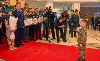 Конкурс «Әскер тарланы»: профессионализм и технологии в вооруженных силах на примере награждения лучших военнослужащих