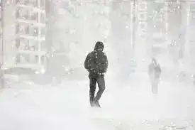 Спасатели Астаны призывают горожан соблюдать осторожность в условиях ухудшения погоды