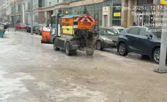 Астана: ледяные горки растаяли под натиском тепла