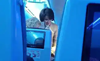 Министр здравоохранения прокомментировала инцидент на борту самолёта: общественное мнение и последствия для имиджа ведомства