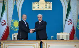 Казахстан и Иран подписали 8 документов: переговоры Токаева и Пезешкиана